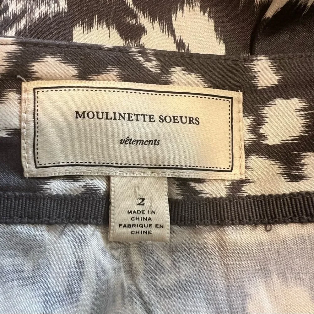Moulinette Soeurs Grey and White Skirt. Size 2. Great Condition!!